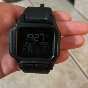 Nixon Regulus Watch✨